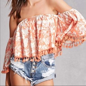 Coral off-the-shoulder flounce top NWT size S